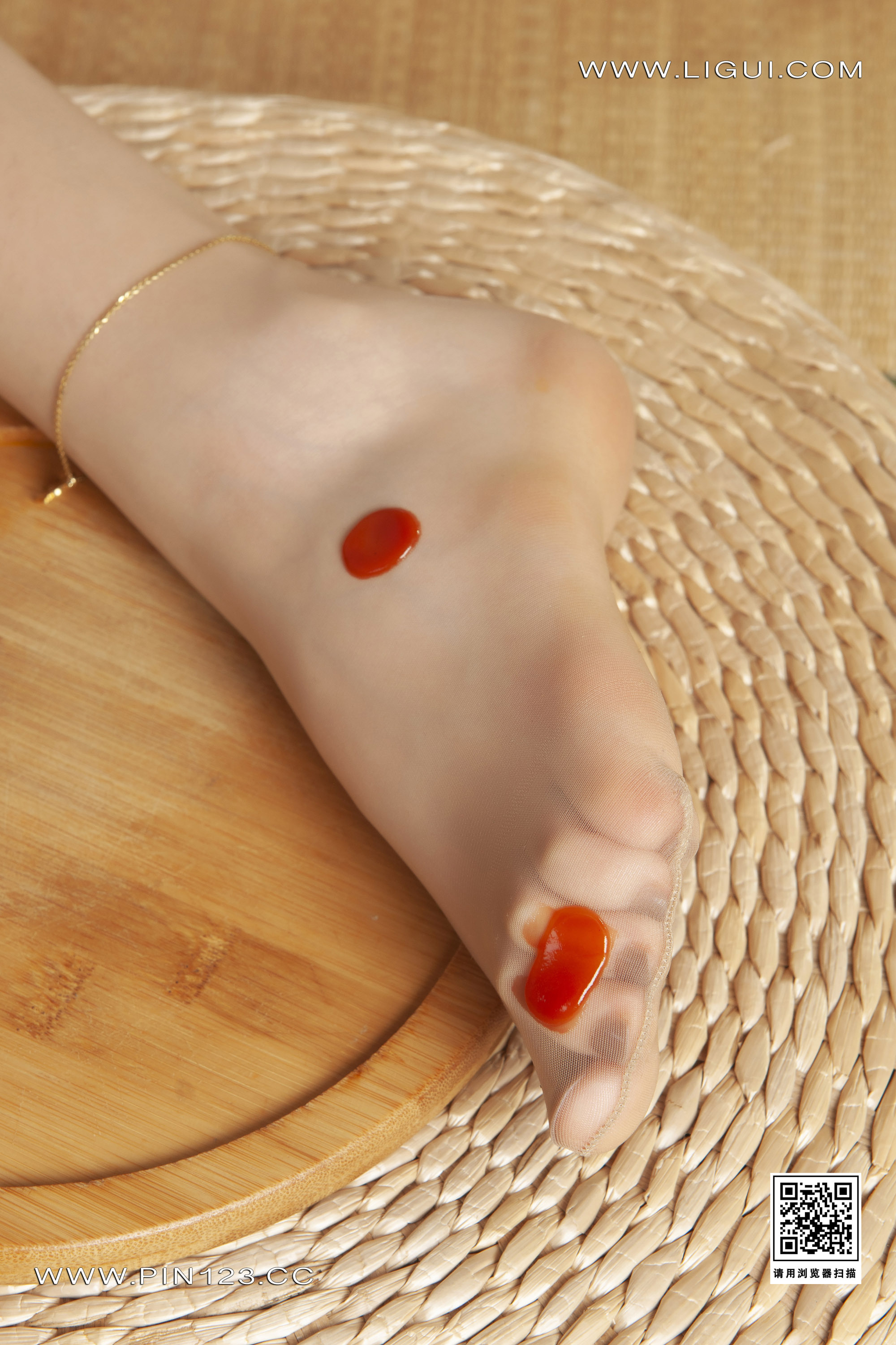 Ligui丽柜 2023.04.24 《肉丝汉堡》 橙子